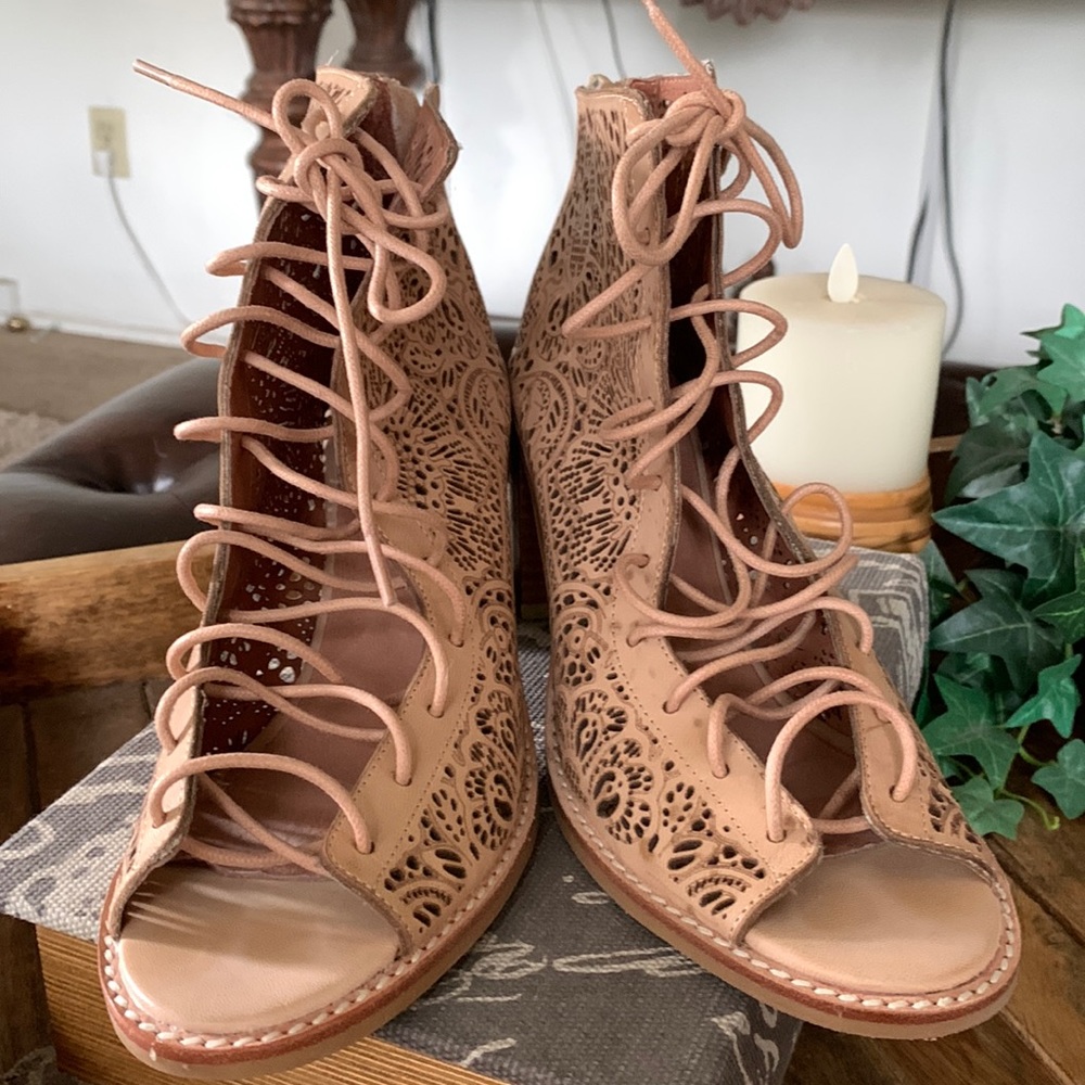 Jeffrey Campbell peep to booties size 8